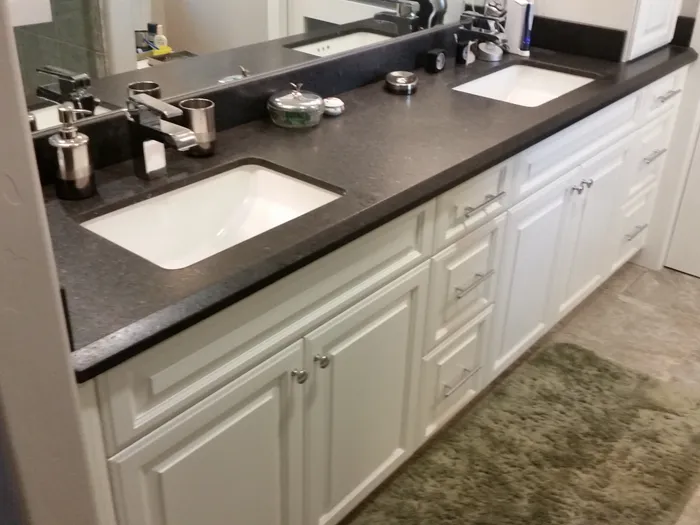 Mandina's Cabinets project photo