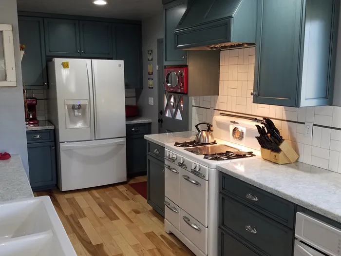 Mandina's Cabinets project photo