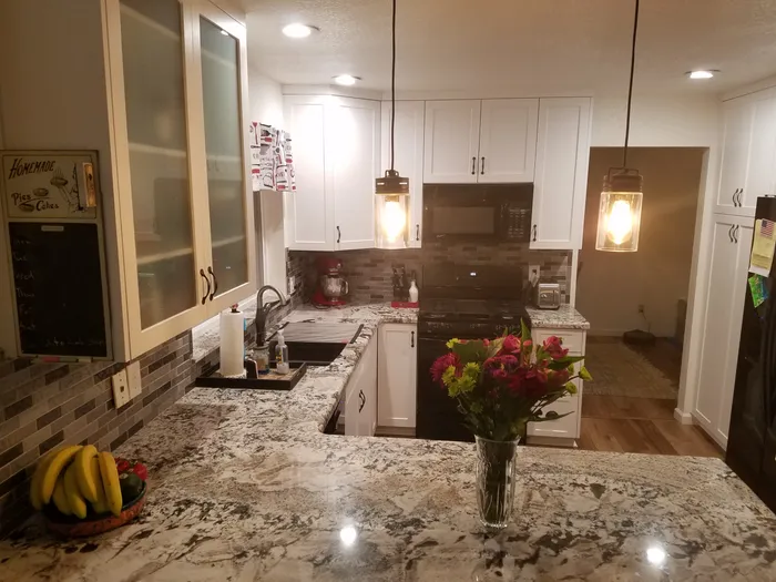 Mandina's Cabinets project photo