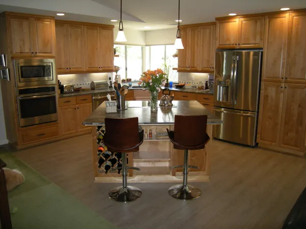 Custom kitchen cabinets by Mandina's Cabinets